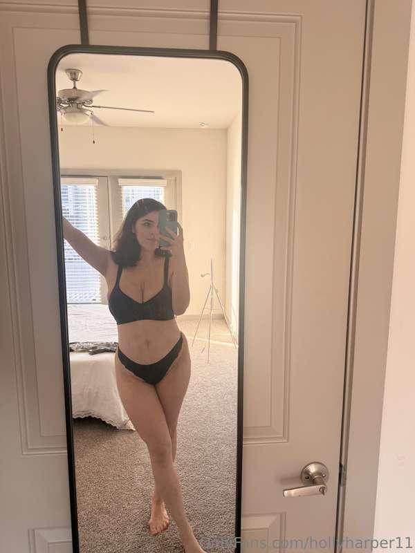 hollyharper11 image #1
