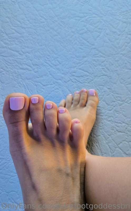 HAPPY TOESDAY!! 😋