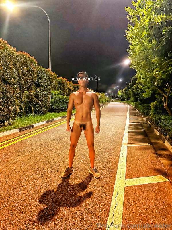 Fully nude on the road公路全裸#classic #posing #cock #abs #chest..