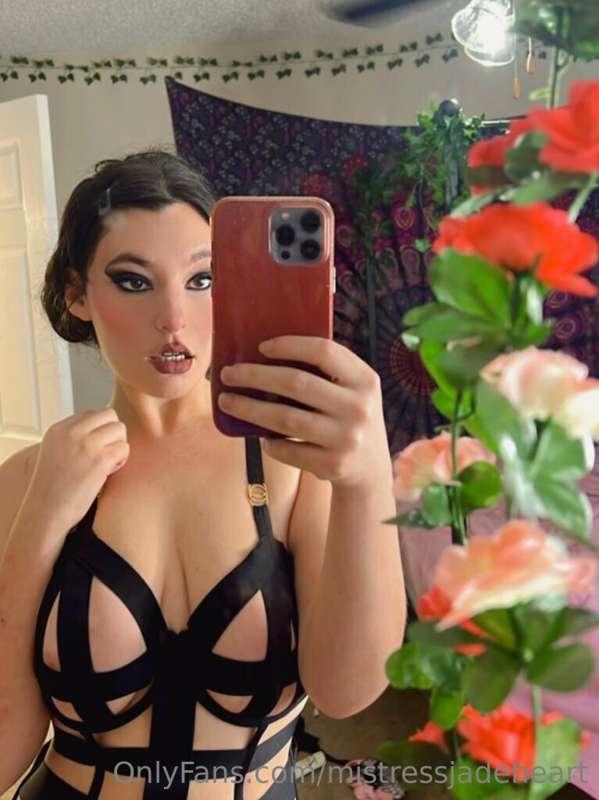 Getting ready to go out and bully some men 🤭