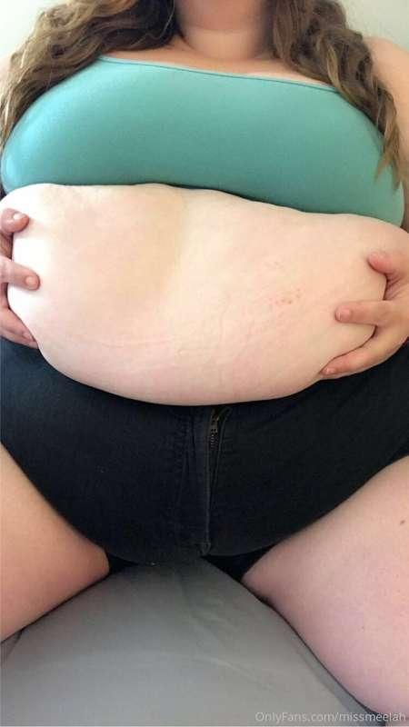 Love how when I pull my fat out of my shorts it looks like I..