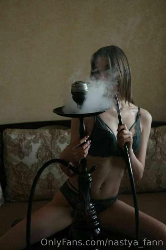 I love soulful evenings with a hookah, would you spend an ev..