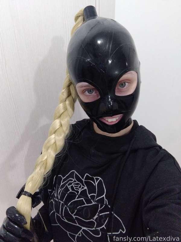 Hi
#fyp #latex #latexmodel #latexgirl #girlinlatex #rubber #fetish #fetishmodel #fetishgirl #fetishfashion #latexgloves #mask 