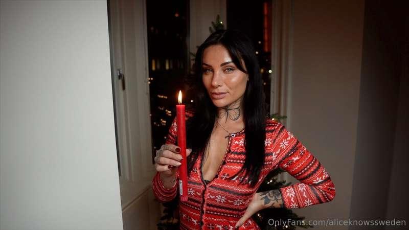 Second Advent, candles lit, cozy and waiting... care to join..