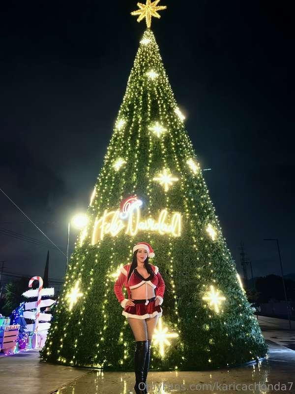Feliz Navidad mis amores, les mando un fuerte abrazo y mucho..