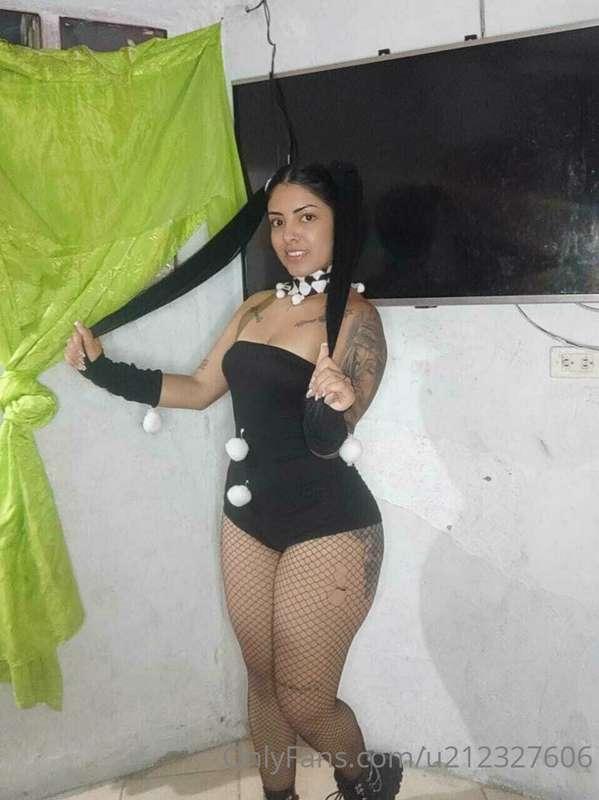 Me convierto en tu Harley Quinn una chicas loca con ganas de..