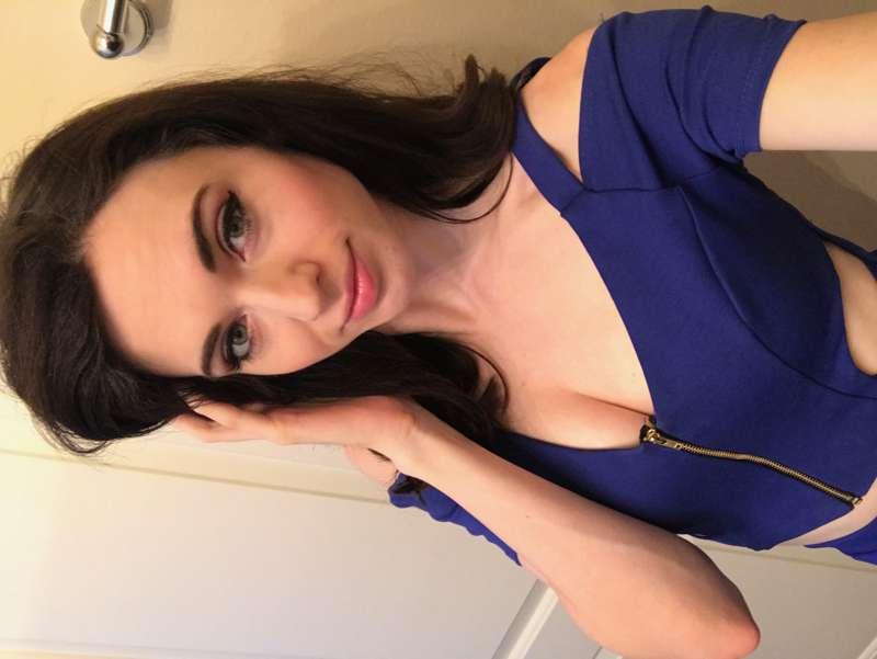 amouranth main image