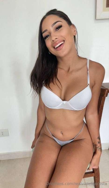 Ana loves older men—unlock her secrets on OnlyFans! ⬇️https:..