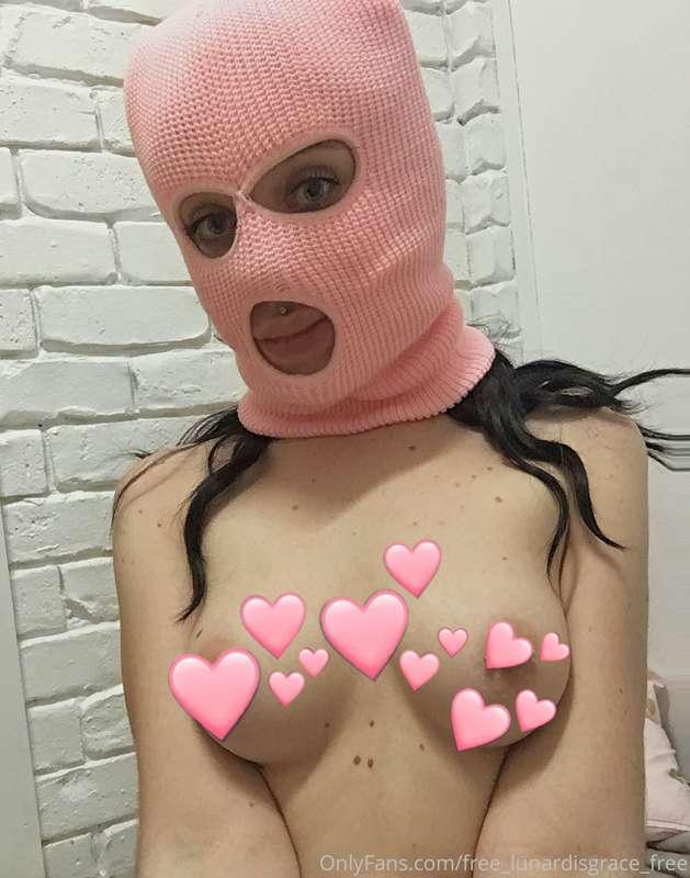 ❤️ heart react this photo to see it without the heart emojis..