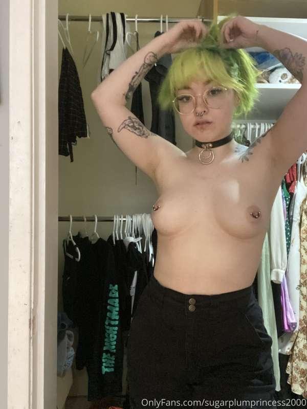 Trying to post daily, but I keep forgetting! I just dyed my ..