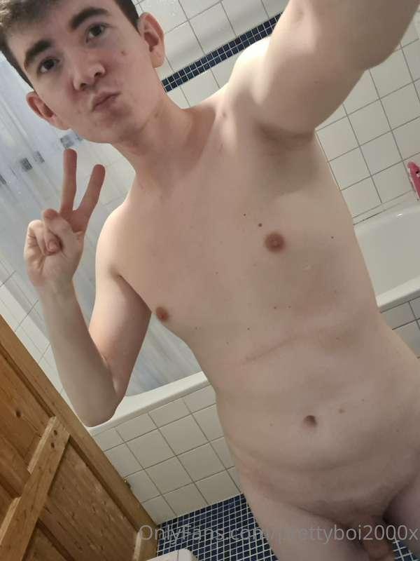 prettyboi2000x image #0