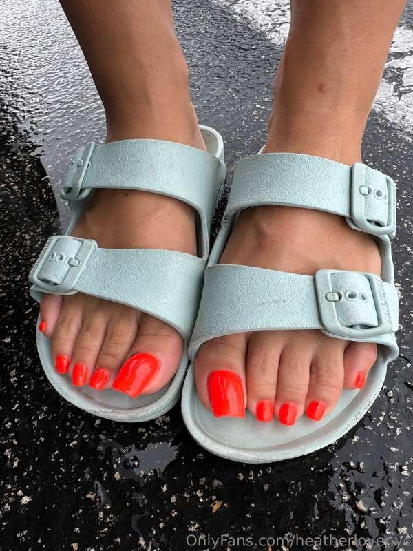 Like the new color? It’s callled Popsicle. Kind of a red ora..