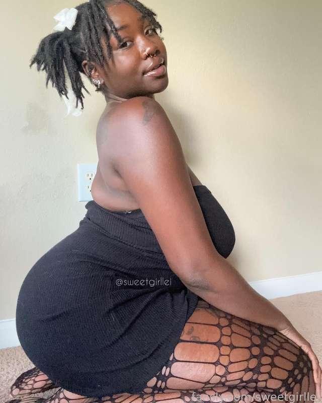 sweetgirllei image #4