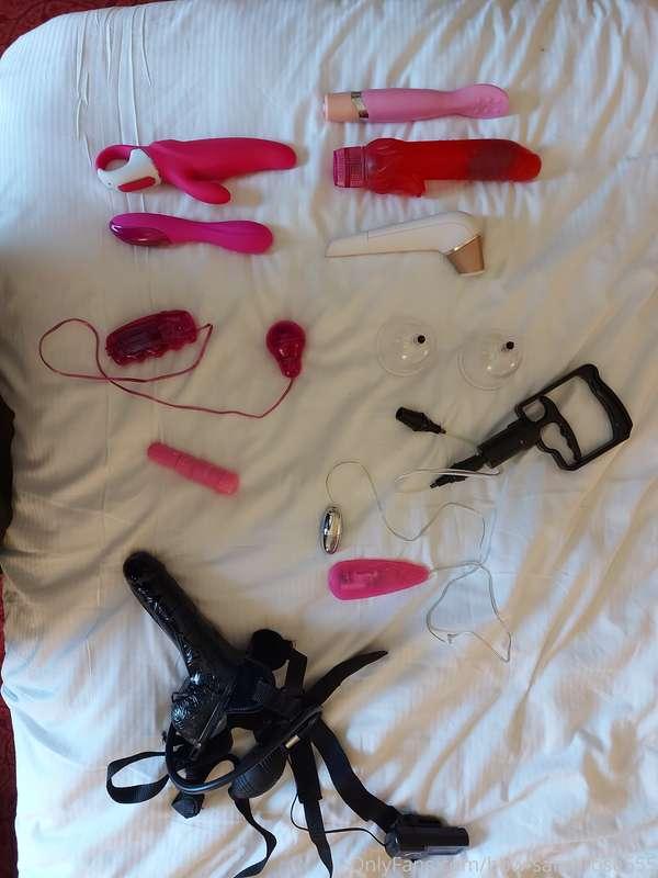 So many toys, so little time. Comment below which one i shou..