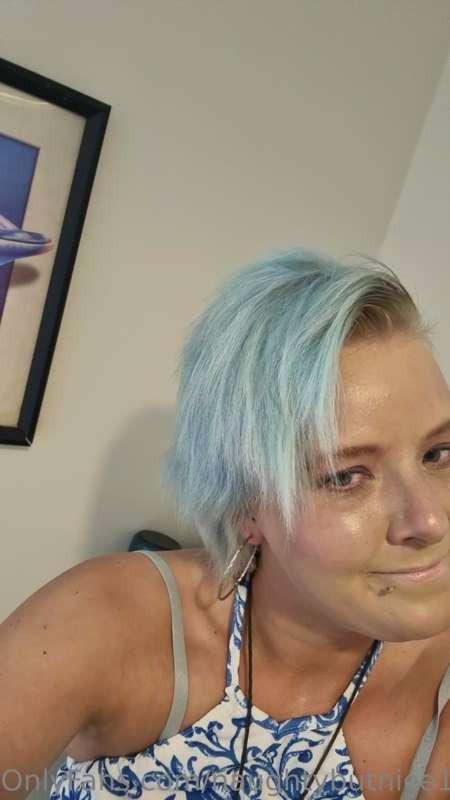 Do I suit Blue hair? x