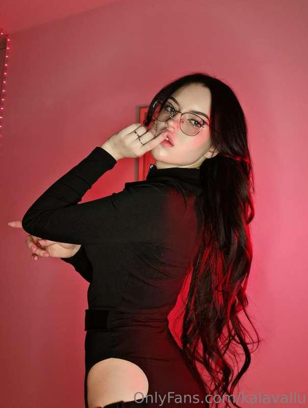 Who likes my costume? 😏 Today I'm a bad 007🤭 agent or could ..