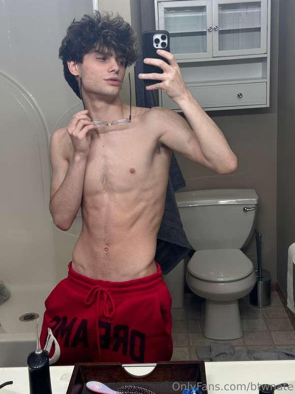Red on me? 😈