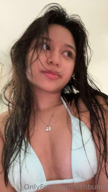 its bikini szn 😗