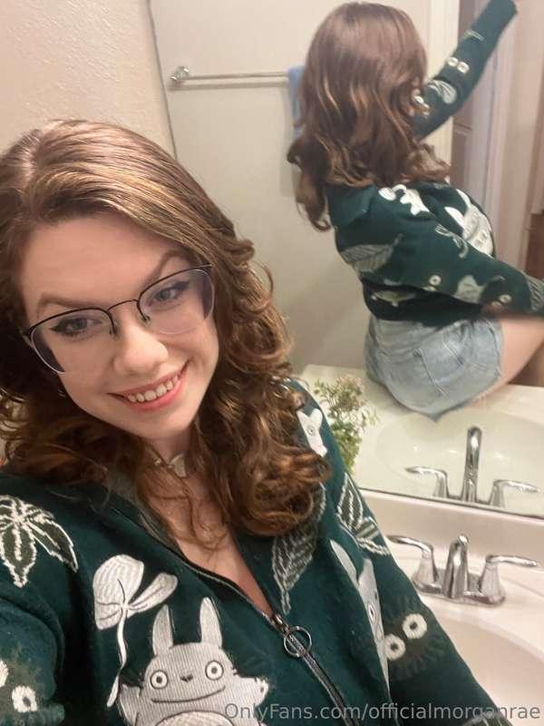 I don't have a gaming addiction, I have a gaming commitment!..