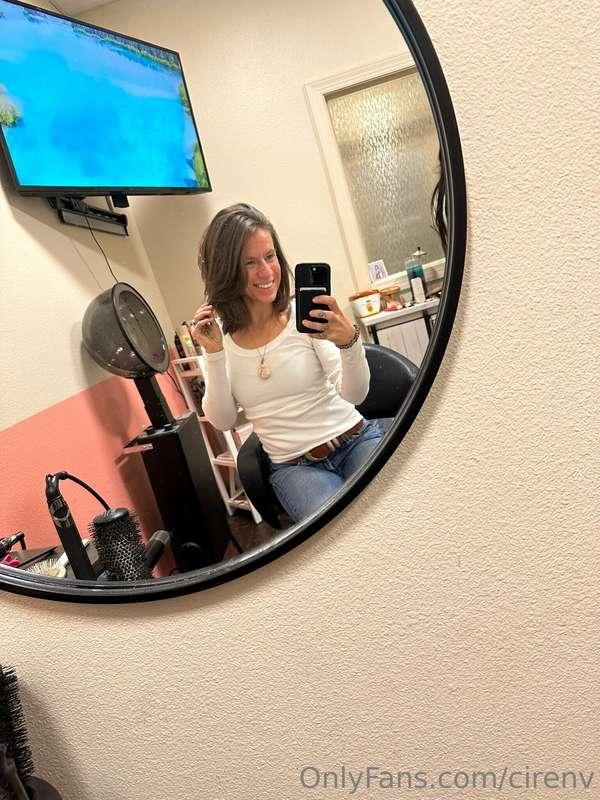 Little sneak peek of the new hair 🥰