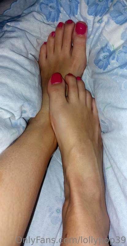 I feel very lonely this morning in bed, do we have some cudd..
