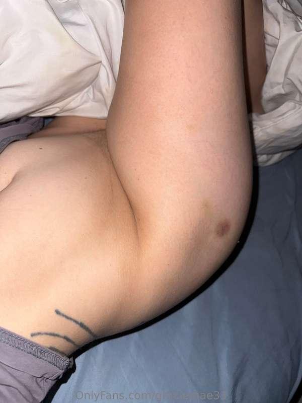 Needing cuddles Stomachs bloated Been in bed all day :( been..