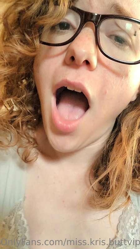 Watch my facial expressions up close while I play with mysel..