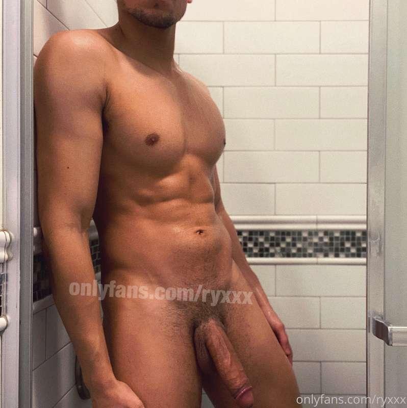 dare to step in? 😏💦