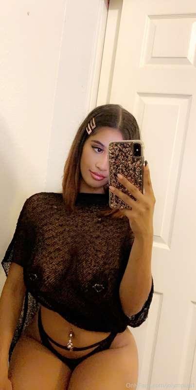 Do you like nipple rings on girls? 🥰