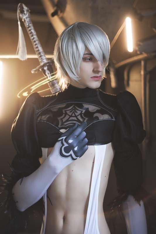 2B genderbend - January sexy photoset