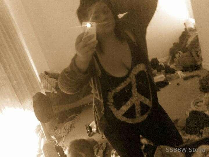 Pics from 2012 rigjt before I started hard gaining weight 🥰