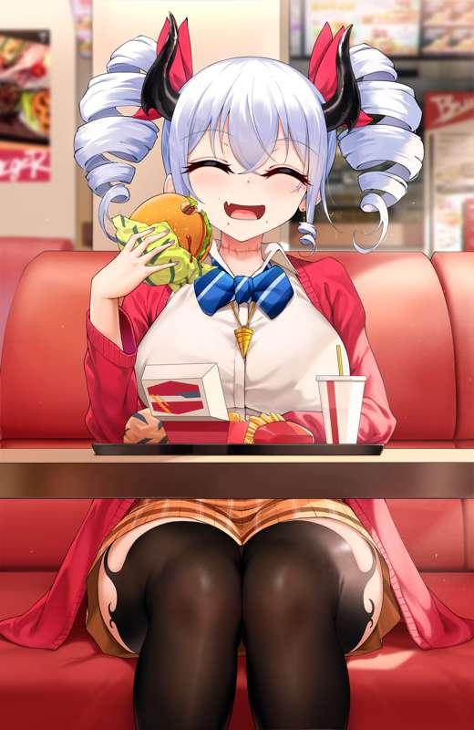Shione loves hamburger