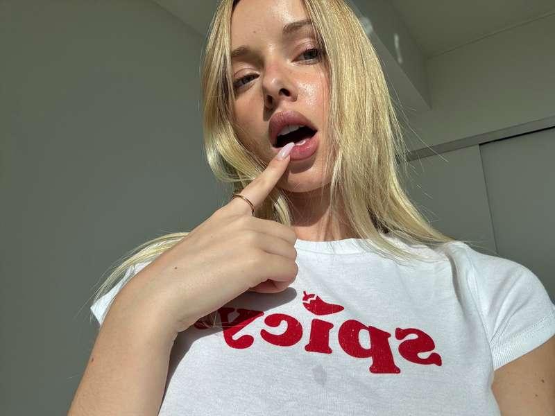 a little playful today 🤭 and you?