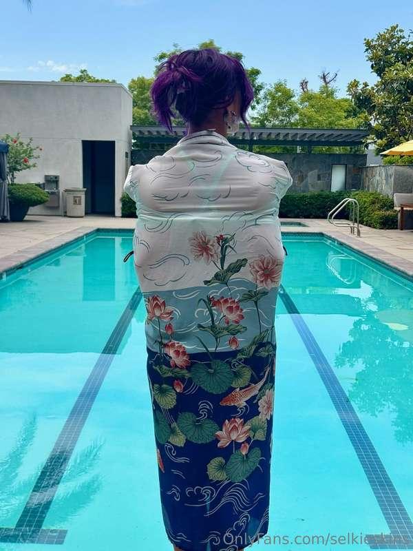 Poolside shibari set coming out today!