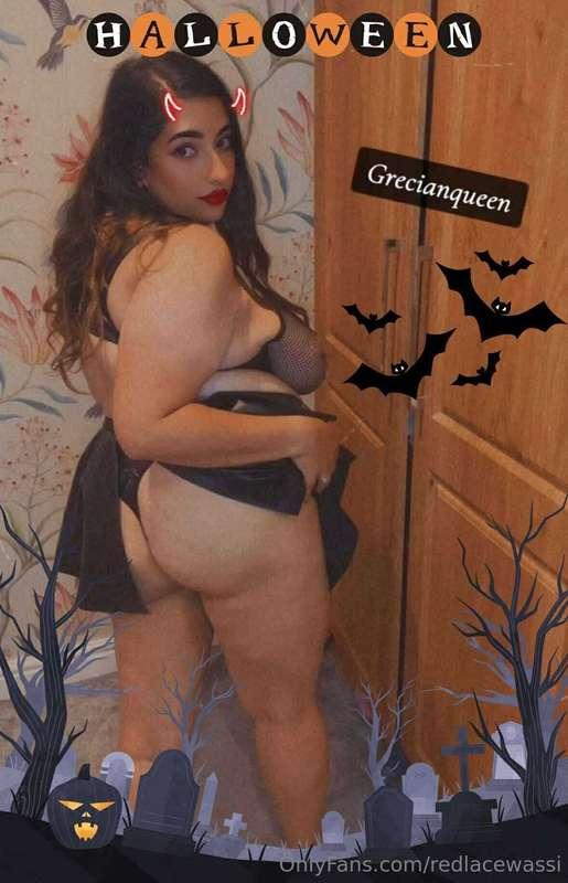 🖤 Your naughty nightmare ready to haunt your fantasies. 🕷️🎃W..