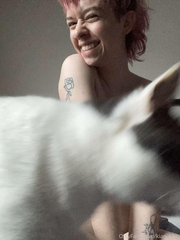 She censored the photo for me 😽