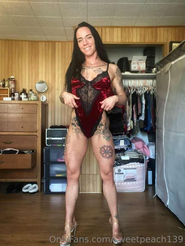 Happy Friday babes 😘