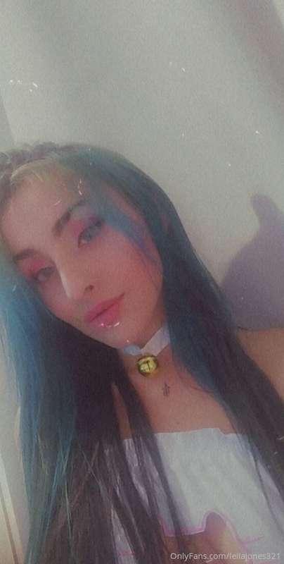 leila_petitee image #1