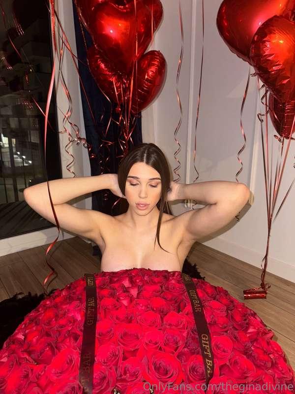 A Queen deserves gifts 🎁 but maybe this time, you do too Sta..