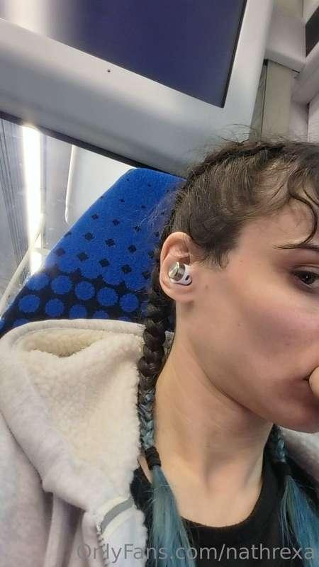 Cute hair on the train at 4am 😍