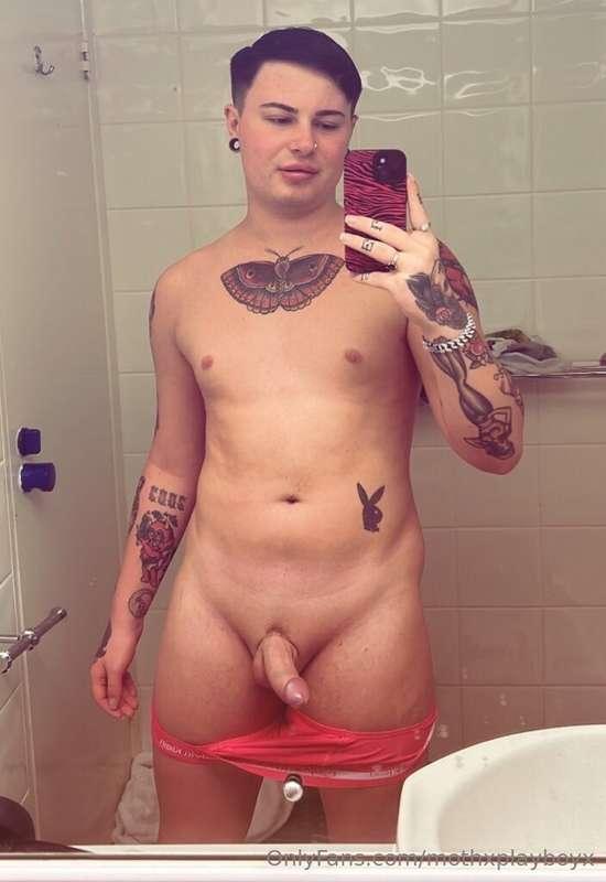 mothxplayboyx image #0