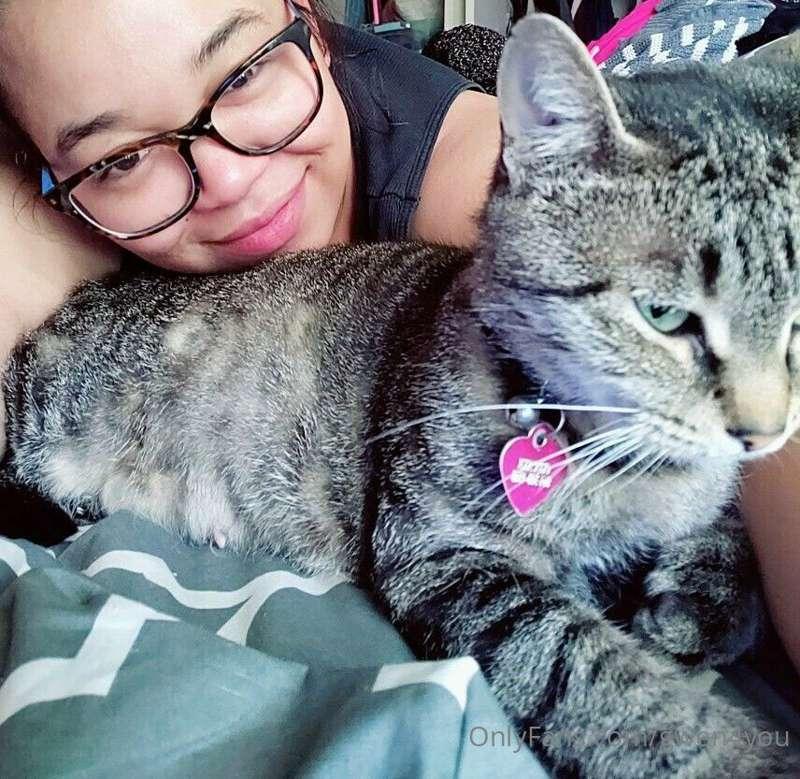 She loves to hate me ^_^