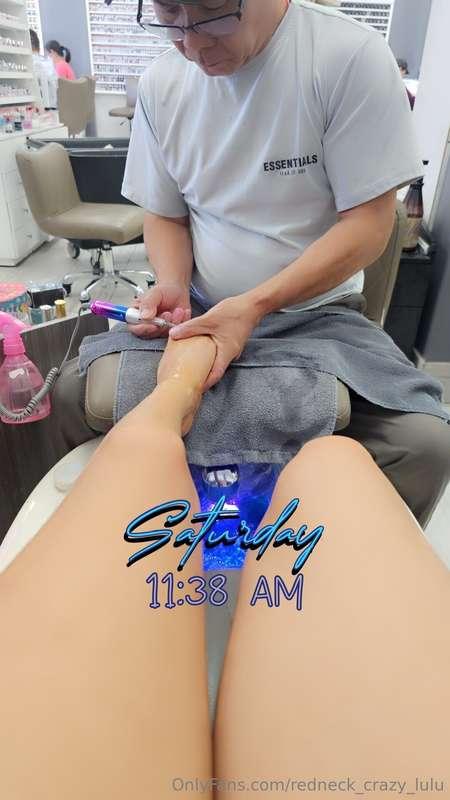 A little mani & pedi... I'm coming around to my usual self 😌..