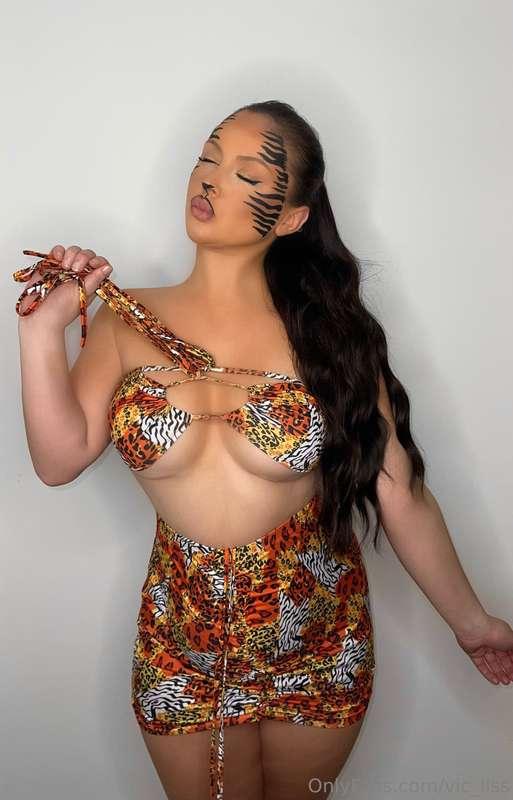 Happy Halloween👻 enjoy posts every hour until midnight & a c..