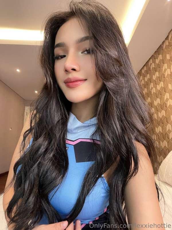 well tell me, are you a good kisser? cuz i’m looking for one..