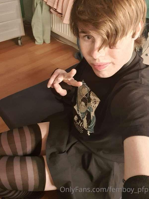 Felt cute in this goth outfit, plus my dick looks good in it
