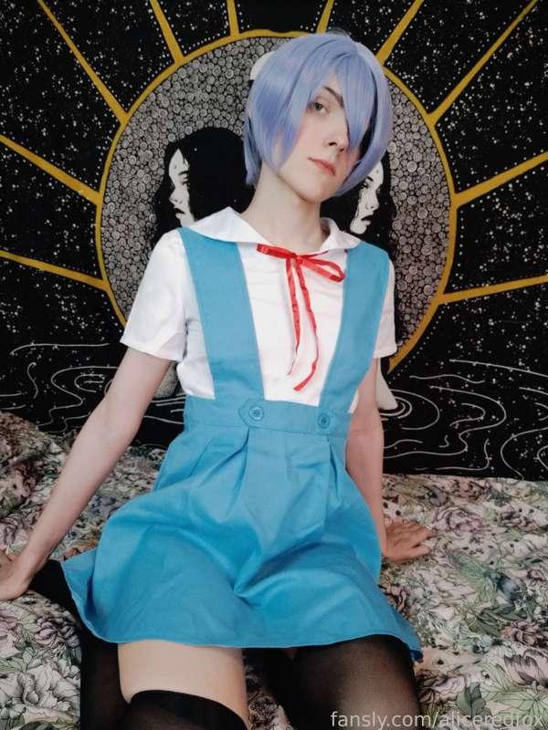 aliceredfox image #0