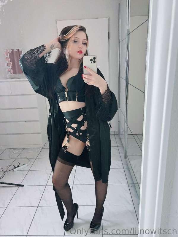 Wanna undress me? 😈