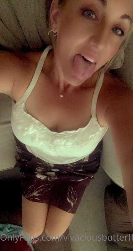 👅
