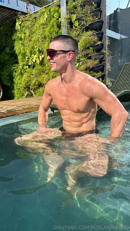 ruslanangelo image #0